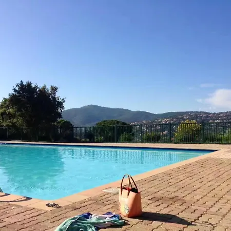 Maison Charmante A Avec Piscine Partagee *