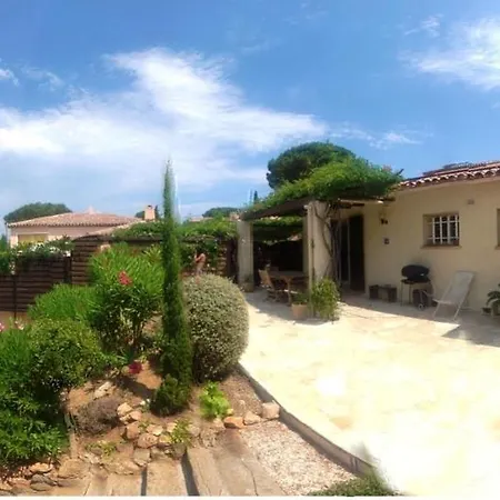 Maison Charmante A Avec Piscine Partagee * 생트막시메