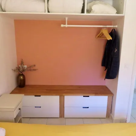 펜션 Maison Charmante A Avec Piscine Partagee *