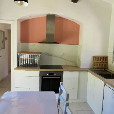 Maison Charmante A Avec Piscine Partagee 펜션