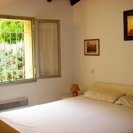 Maison Charmante A Avec Piscine Partagee *